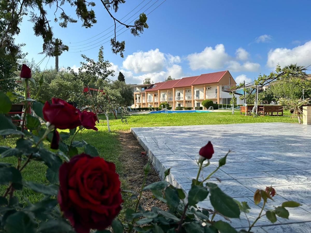 Aggelos Family Hotel Moraítika Kültér fotó